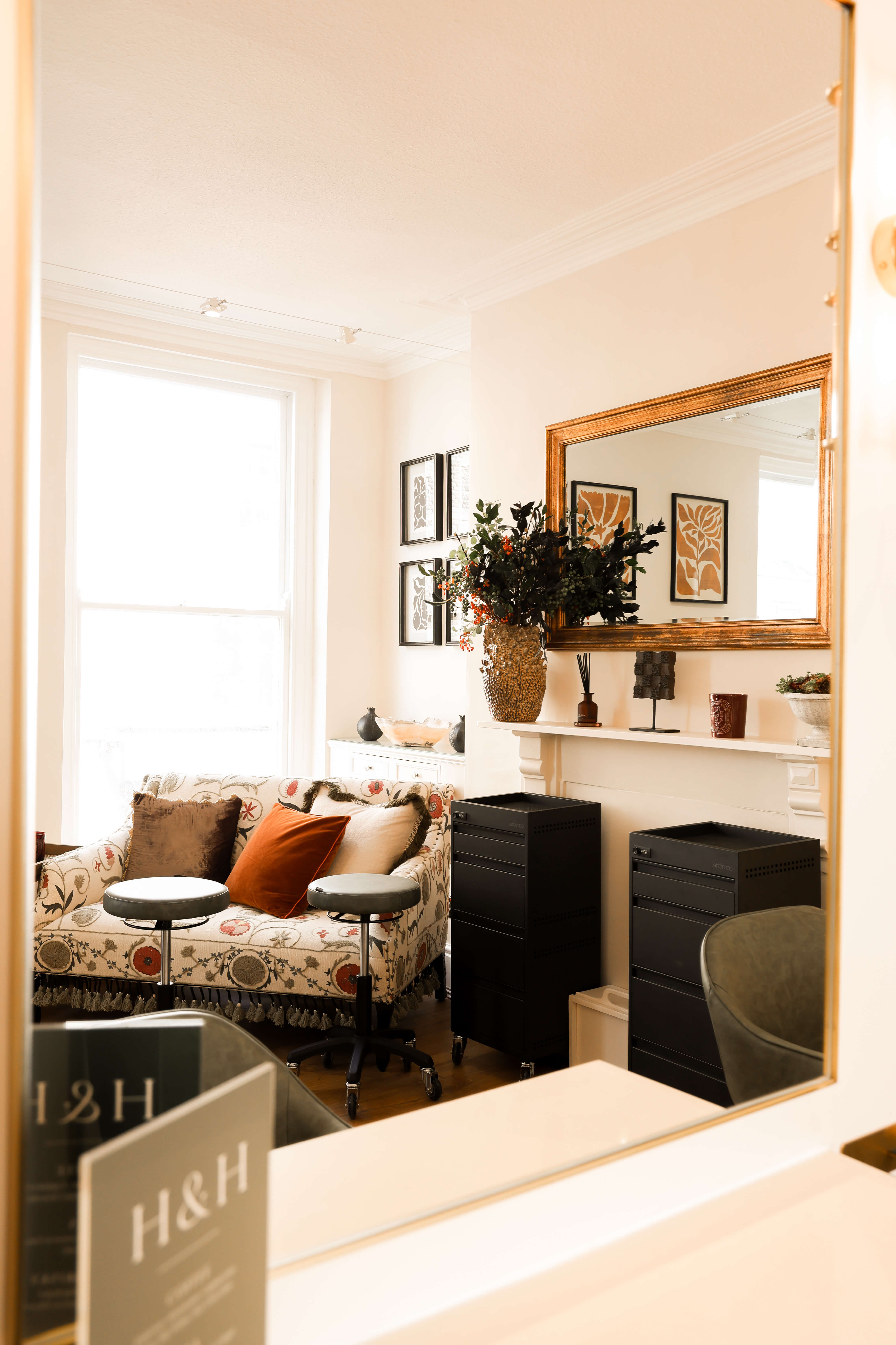 Picture front of shop